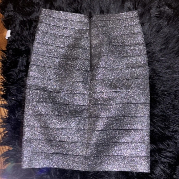 REISS Metallic silver Elastic high waisted bandage skirt Sz 6 - Picture 8 of 14